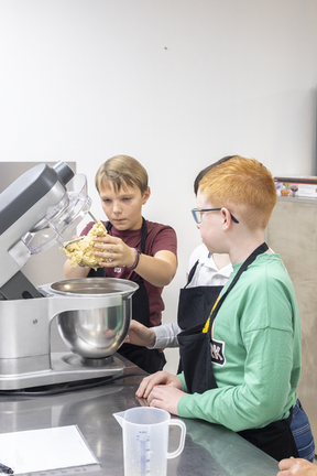 25/03 - Mon 1er entremets chocolat : atelier pâtisserie pour enfants confirmés