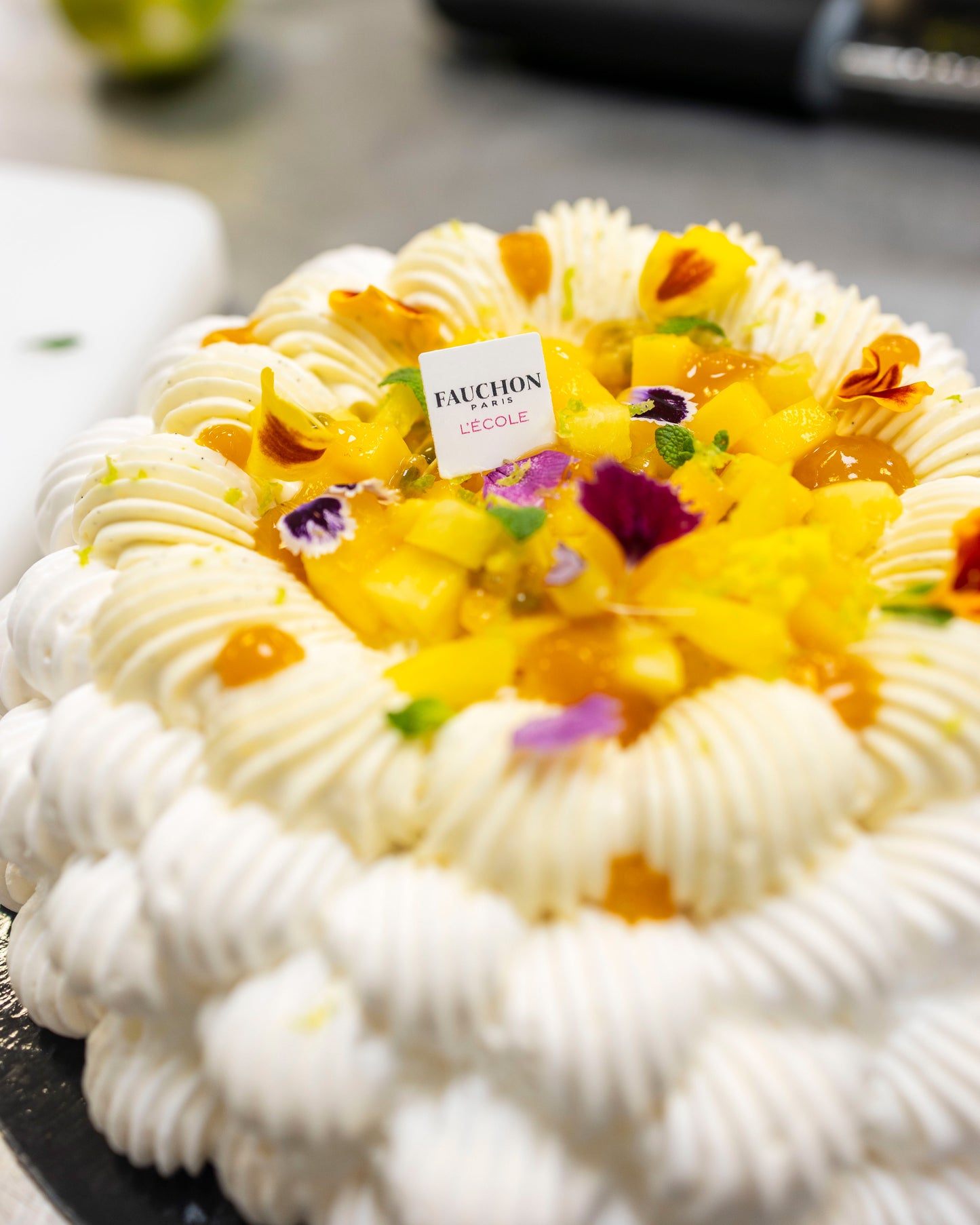 16/01/2027 - La Pavlova aux agrumes et fruits exotiques