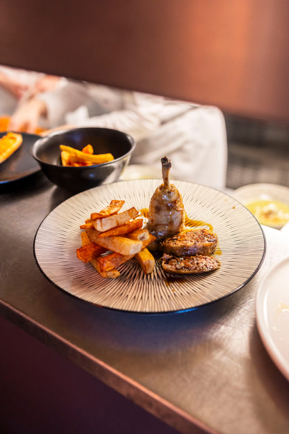 24/04/2026 – Vivez l'expérience d'un déjeuner bistro préparé par nos étudiants : élaboré par les TFP Cuisinier et mis en valeur par les TFP Serveur de l'École FAUCHON.